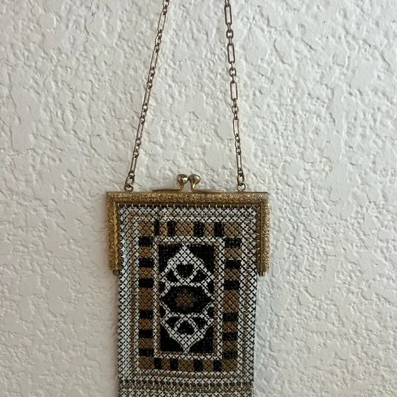 Rare Vintage Whiting and Davis “Elsah” Metal Mesh Evening Bag - Picture 2 of 8